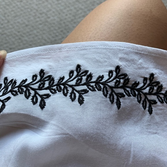 ✨2/$20✨ White Zaful Summer Dress - Picture 4 of 4